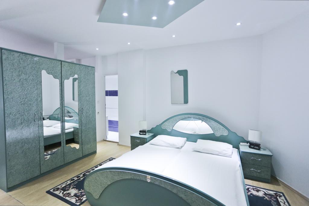 Hotel Martini Zagreb Hotel And Restaurant Sesvete Room photo